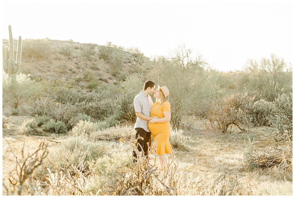 Arizona Desert Maternity Session at Coons Bluff