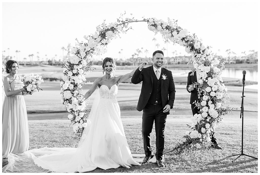 Bride and Groom Just Married at McCormick Ranch | Blog: 6 Photographer Secrets to a Smooth Running Ceremony 