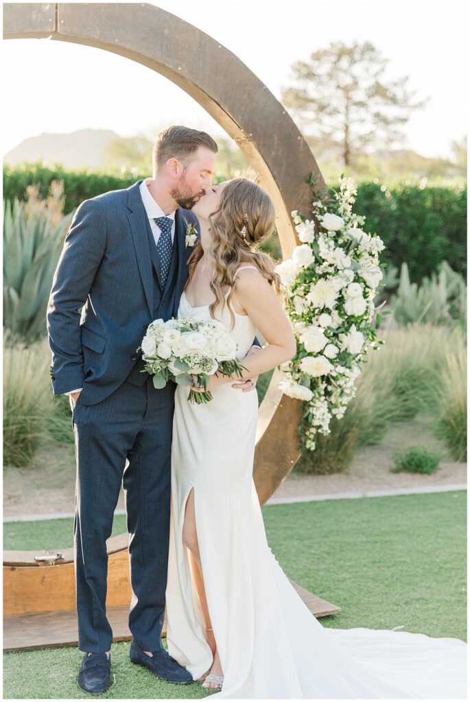 Just Married Portraits at Andaz Scottsdale 